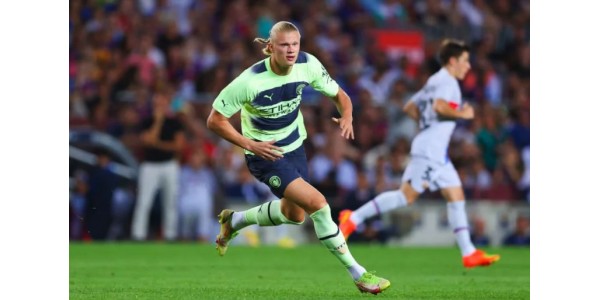 Haaland floppt zum Elfmeter